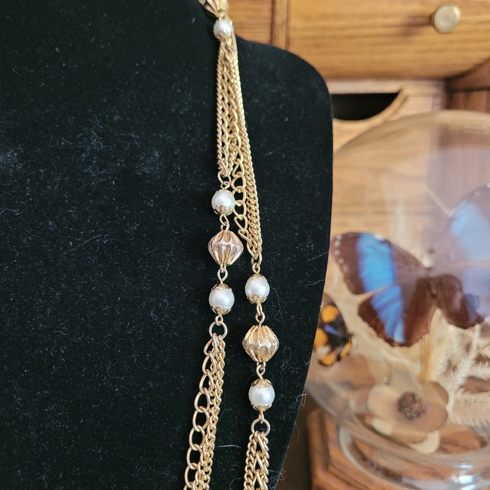 VTG Long Gold Toned and Faux Pearl Necklace - Picture 4 of 7